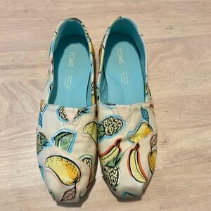 Toms fruit 🍌 🍍 8.5